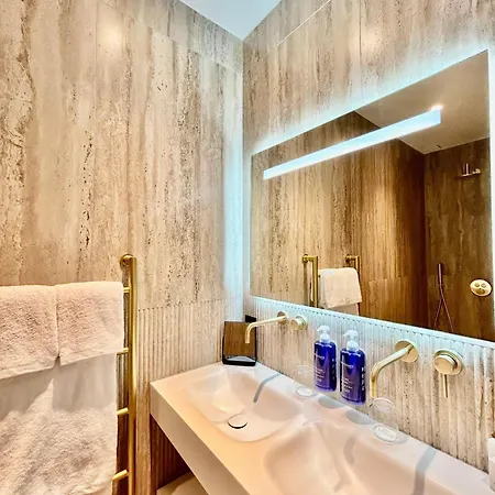Apartment Les Des Vagues
